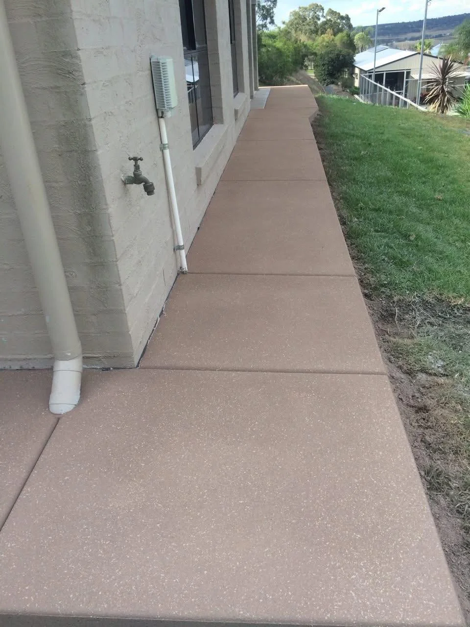 Concrete pathway with smooth modern finish